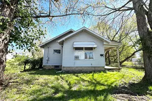 1602 Katherine St, Neshannock Township, PA 16105 - Photo 1