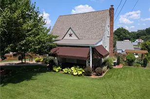 401 Ridgeview Dr, Dravosburg, PA 15034 - Photo 1