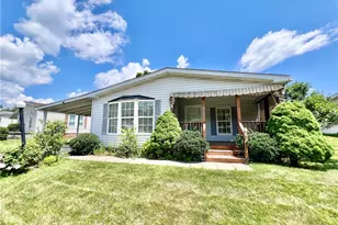 39102 Marisa Ct, Pittsburgh, PA 15239 - Photo 1