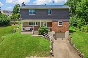 11 Cypress Dr, Carnegie, PA 15106 - Photo 1