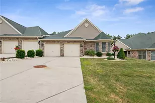 43 Grayhawk Ct, Unity Township, PA 15601 - Photo 1