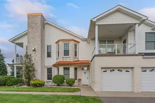 224 Adams Pointe Blvd, Adams Township, PA 16046 - Photo 1