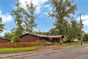 1802 N Mercer St, New Castle, PA 16105 - Photo 1