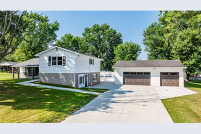 527 South Market Street, Carmichaels-Cumberland, PA 15320 - Photo 1