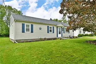 114 10th St, Pymatuning Township, PA 16125 - Photo 1