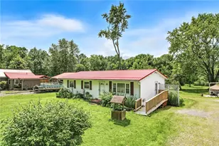 129 Shenango Park Rd, Pymatuning Township, PA 16154 - Photo 1