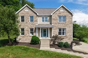 815 Graywyck Dr, Seven Fields Boro, PA 16046 - Photo 1