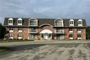 509 Clubhouse Dr, South Strabane, PA 15301 - Photo 1