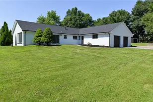 301 Thompson Run Rd, Beaver Falls, PA 15010 - Photo 1