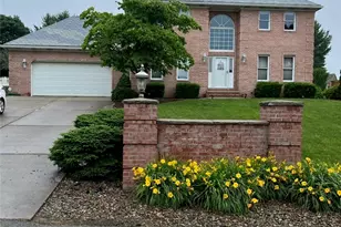 124 Turkmar Dr, Center Township, PA 15001 - Photo 1