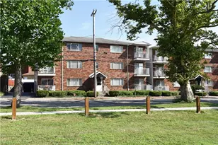 320 Sims St, Ellwood City, PA 16117 - Photo 1