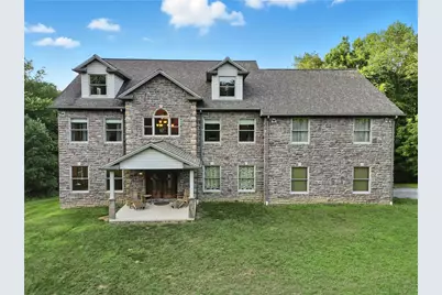 158 Skyview Dr, North Beaver Township, PA 16102 - Photo 1