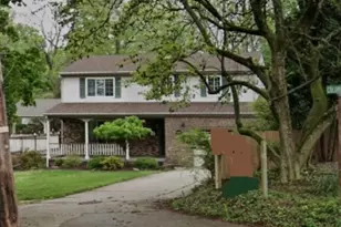 430 Caryl Dr, Pittsburgh, PA 15236 - Photo 1