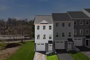 117 Bella Vis Dr, Pittsburgh, PA 15236 - Photo 1