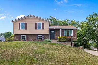 101 Darnley Dr, Moon/Crescent Twp, PA 15108 - Photo 1