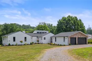 121 Angeloff Ln, Adams Township, PA 16059 - Photo 1