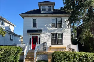 722 Ellsworth Ave, Jeannette, PA 15644 - Photo 1