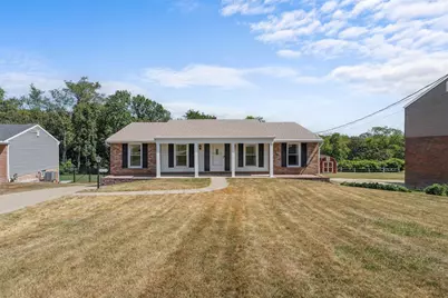 5034 Windover Dr, Robinson Twp, PA 15205 - Photo 1