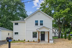 863 Melody Ln, Shenango Township, PA 16101 - Photo 1