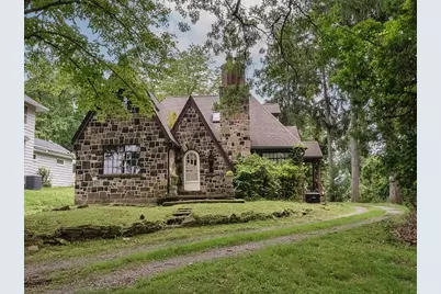 1210 Anderson Rd, Pittsburgh, PA 15209 - Photo 1