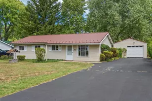 21 Robinhood Dr, Cranberry Township, PA 16066 - Photo 1