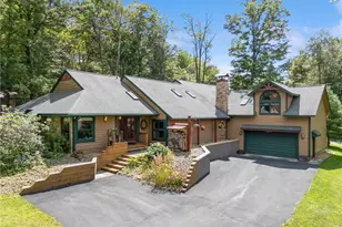 463 Gardner Rd, Hidden Valley, PA 15502 - Photo 1