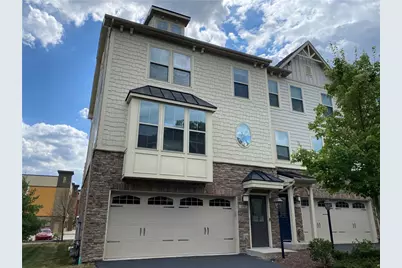 876 Beacon Ln, Pittsburgh, PA 15237 - Photo 1