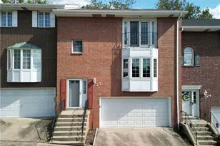 25 Manorfield Dr, Murrysville, PA 15626 - Photo 1