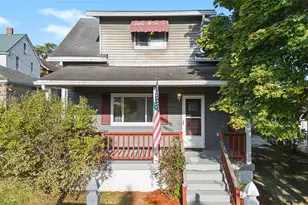 404 1/2 Franklin Ave, Vandergrift, PA 15690 - Photo 1