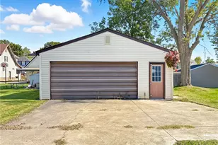 139 S Myers, Sharon, PA 16146 - Photo 1