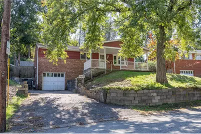 205 Parkedge Rd, Green Tree, PA 15220 - Photo 1