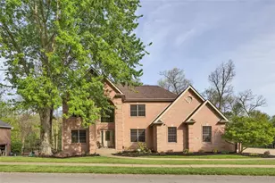 163 Oakview Dr, Cranberry Township, PA 16066 - Photo 1