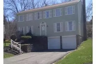 1293 Manor Dr, Pittsburgh, PA 15241 - Photo 1