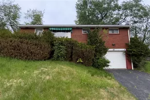 114 Spruce Dr, Pittsburgh, PA 15116 - Photo 1