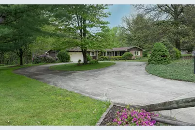 111 Patricia Dr, Big Beaver, PA 15010 - Photo 1