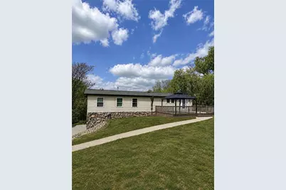 28 Ridge Rd, Jefferson Twp, PA 15021 - Photo 1