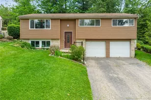 506 Malabar Dr, Pittsburgh, PA 15239 - Photo 1