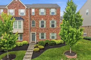 224 Thornapple Ln, Cranberry Township, PA 16066 - Photo 1