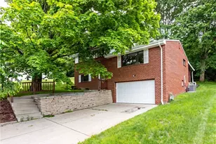 6432 Highview St, South Park, PA 15129 - Photo 1