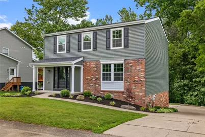 208 Lochinver Dr, Moon/Crescent Twp, PA 15108 - Photo 1