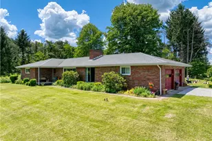 547 McKinley Rd, Big Beaver, PA 16115 - Photo 1