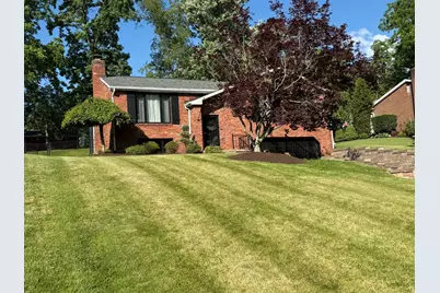 979 Westchester Road, South Park, PA 15129 - Photo 1
