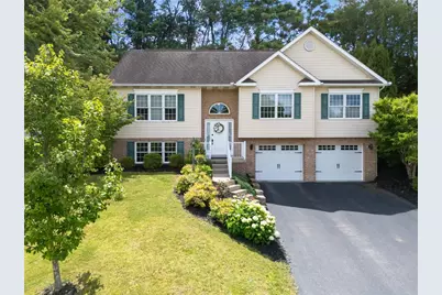 74 Laurel Dr, Hempfield Township, PA 15601 - Photo 1