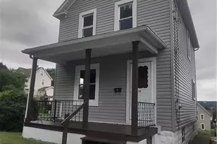 516 Division Ave, Ellwood City, PA 16117 - Photo 1