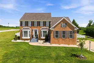 518 Southfield Dr, Hempfield Township, PA 15601 - Photo 1