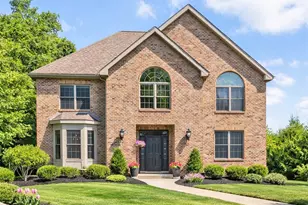 127 Breezewood Dr, Peters Township, PA 15367 - Photo 1