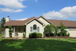 806 Kocher Dr, Grove City Boro, PA 16127 - Photo 1