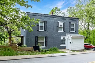 1320 Pioneer Ave, Pittsburgh, PA 15226 - Photo 1