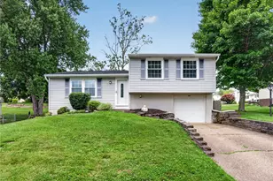 9 Robinwood Dr, Findlay Township, PA 15108 - Photo 1