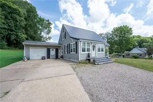 492 Mapletown Rd, Carmichaels-Cumberland, PA 15334 - Photo 1